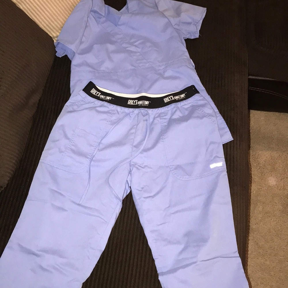 Grey’s Anatomy scrubs
